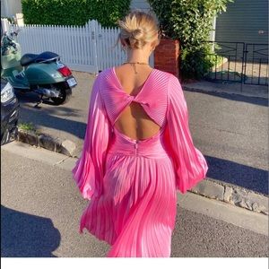 Meet your Posher, Simone